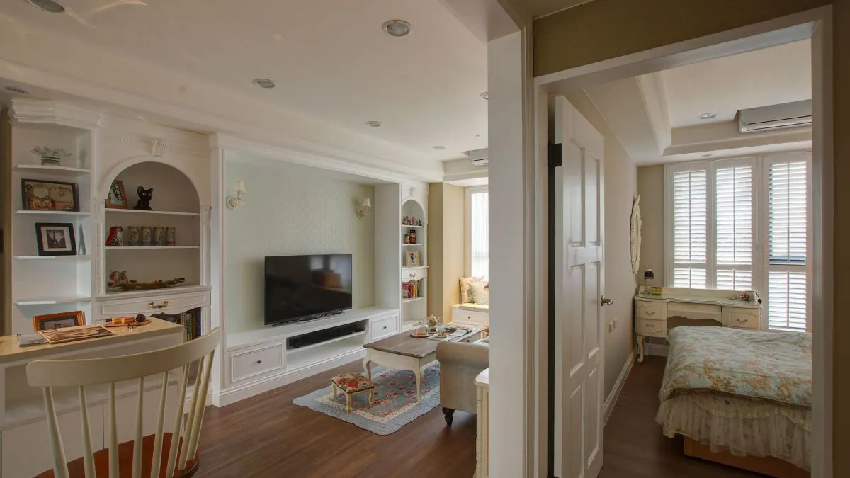 Soft and Classical Living room 4