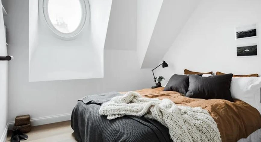 30 Best Small Bedroom Ceiling Designs